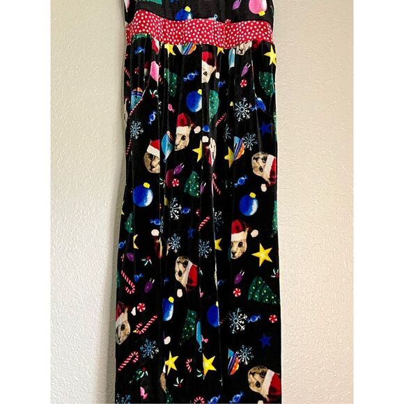 Love on a Hanger One Piece Santa Cat Bib Overalls Jumpsuit M New - Picture 3 of 5